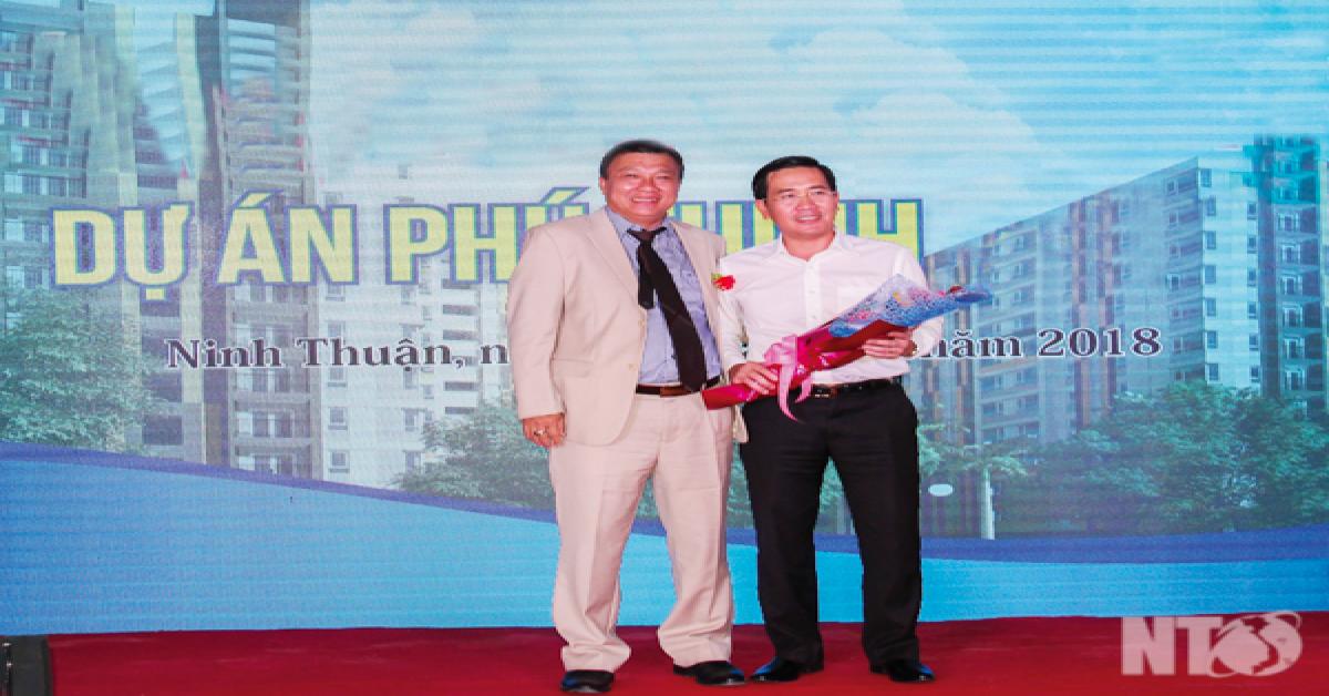 Lễ cất nóc và bàn giao căn hộ thô Dự án Phú Thịnh Plaza